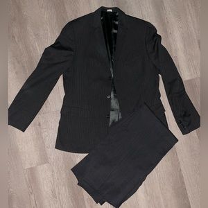 Calvin Klein mens formal Suit